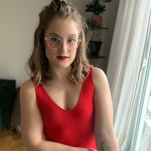 Meet your Posher, Lauren